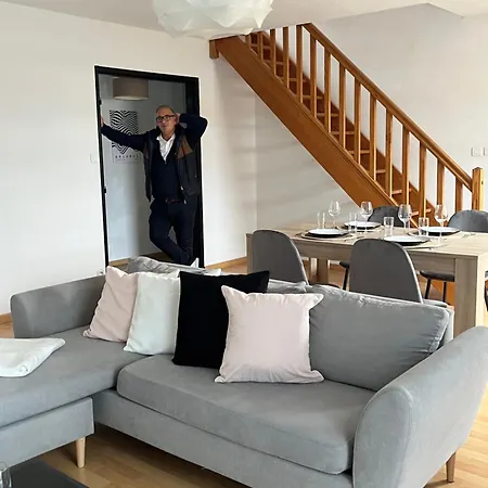 Alexander With Parking And Terrace Appartement *