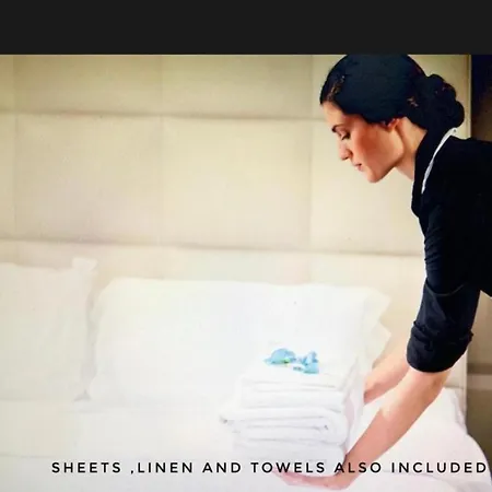 Alexander With Parking And Terrace *